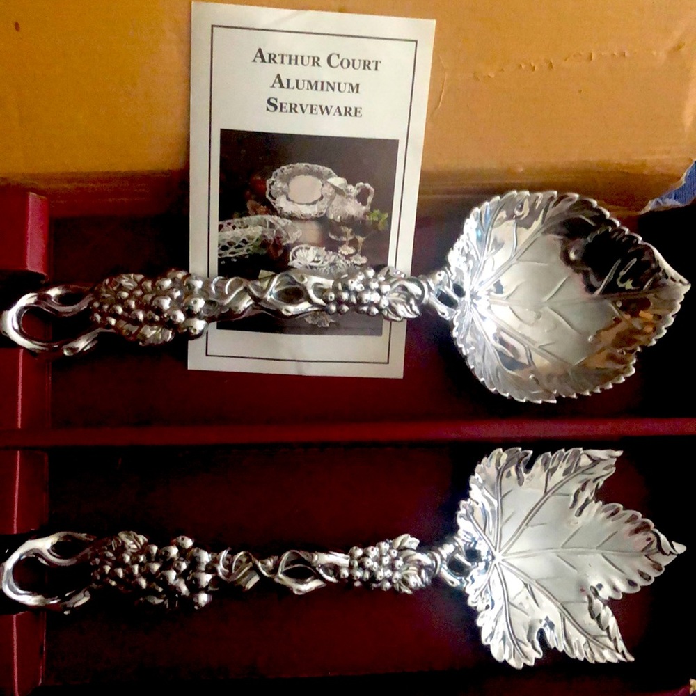 Nib Arthur Court aluminum serving pieces
